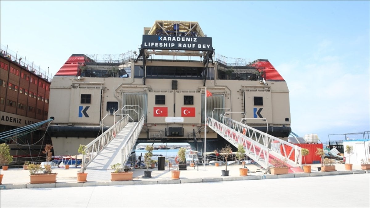 ‘Yüzer Okul’dan YKS’ye: Hatay’da 36 Öğrenci Üniversiteye Yerleşti