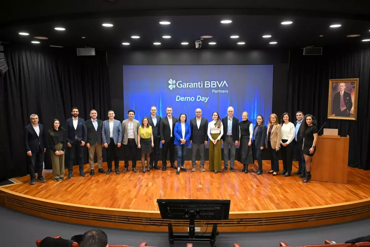Garanti BBVA’dan 8. Dönem Mezunları
