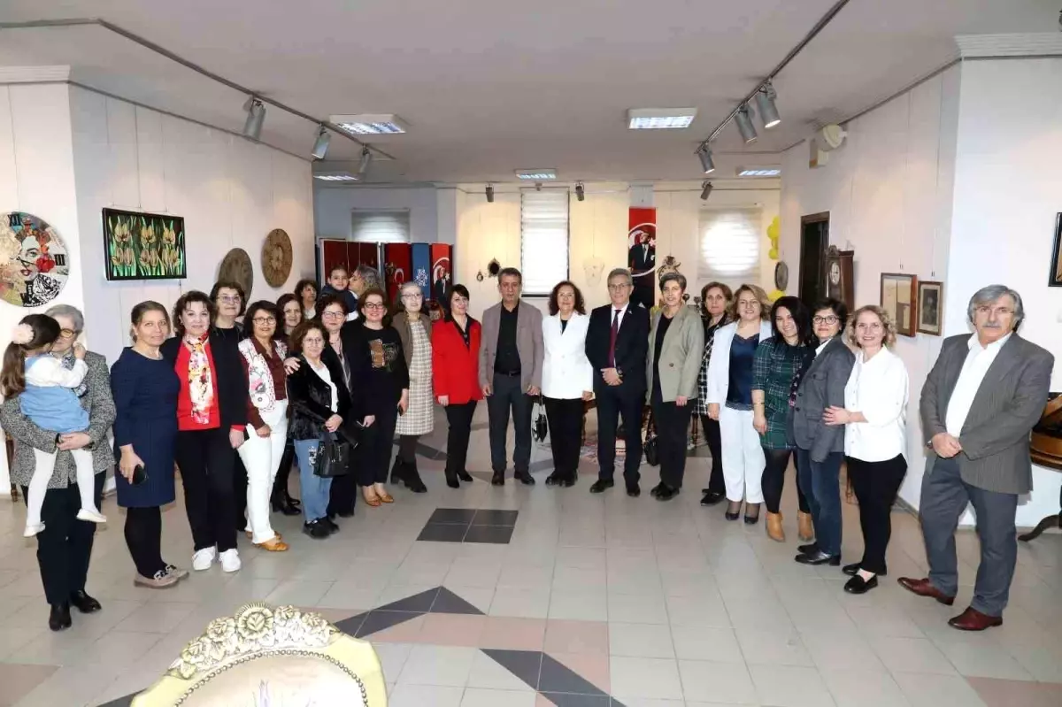 Nazilli’de Zamanın Renkleri Sergisi Açıldı
